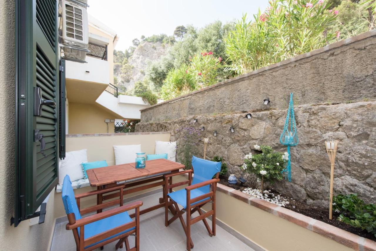 Waves Apartments Melody Glyfada المظهر الخارجي الصورة
