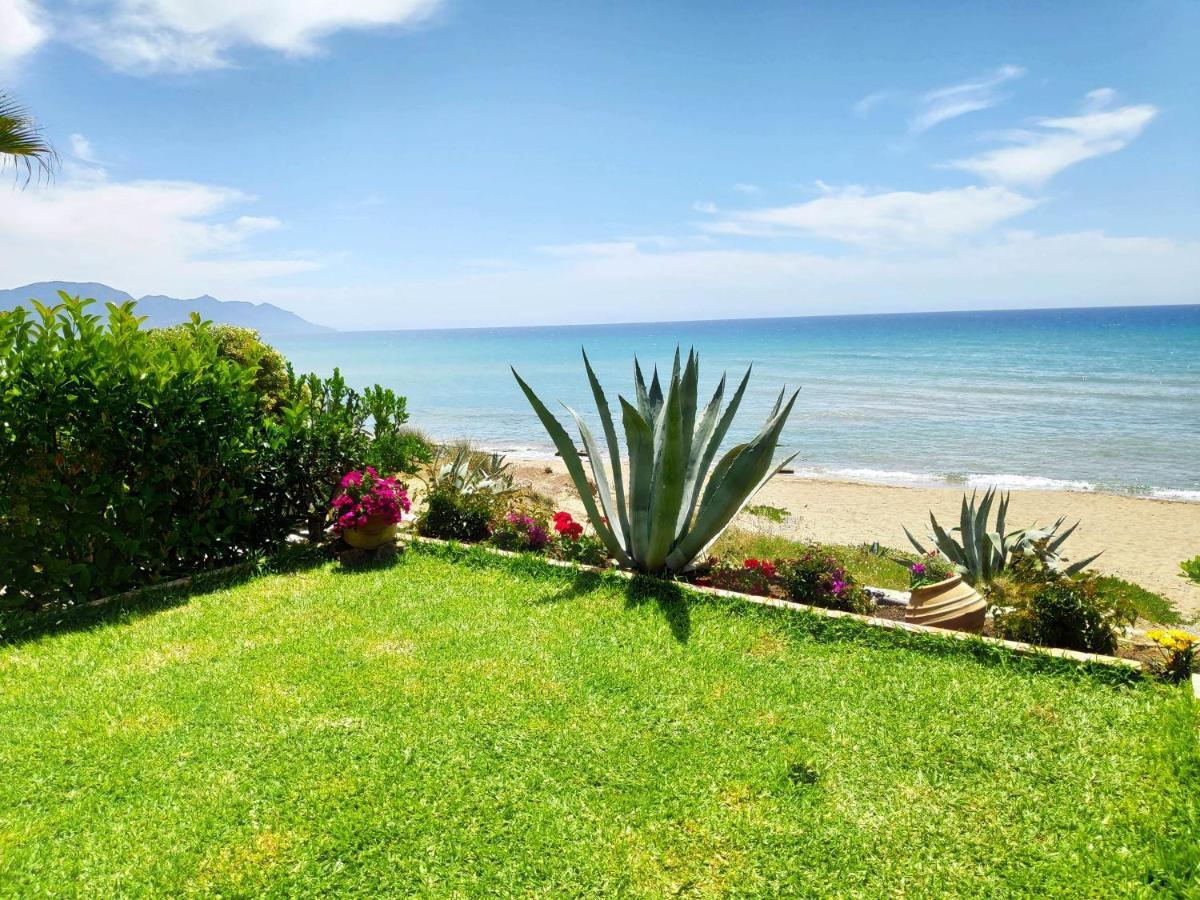 Waves Apartments Melody Glyfada المظهر الخارجي الصورة